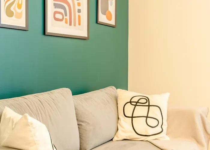 T2 - Ferrand 아파트 *