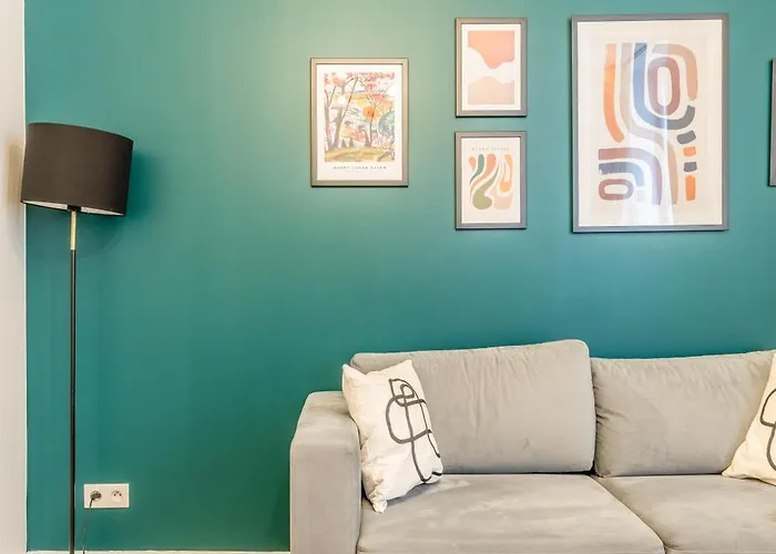 T2 - Ferrand 아파트 *